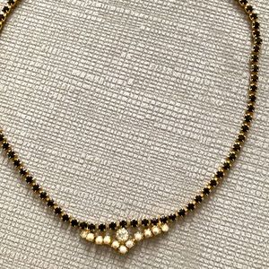 Vintage jewel choker